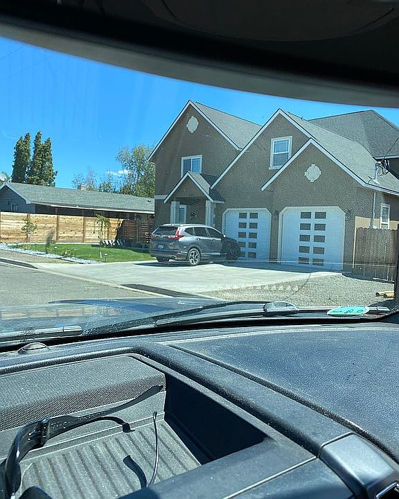 2nd image of 903 S 75th Ave