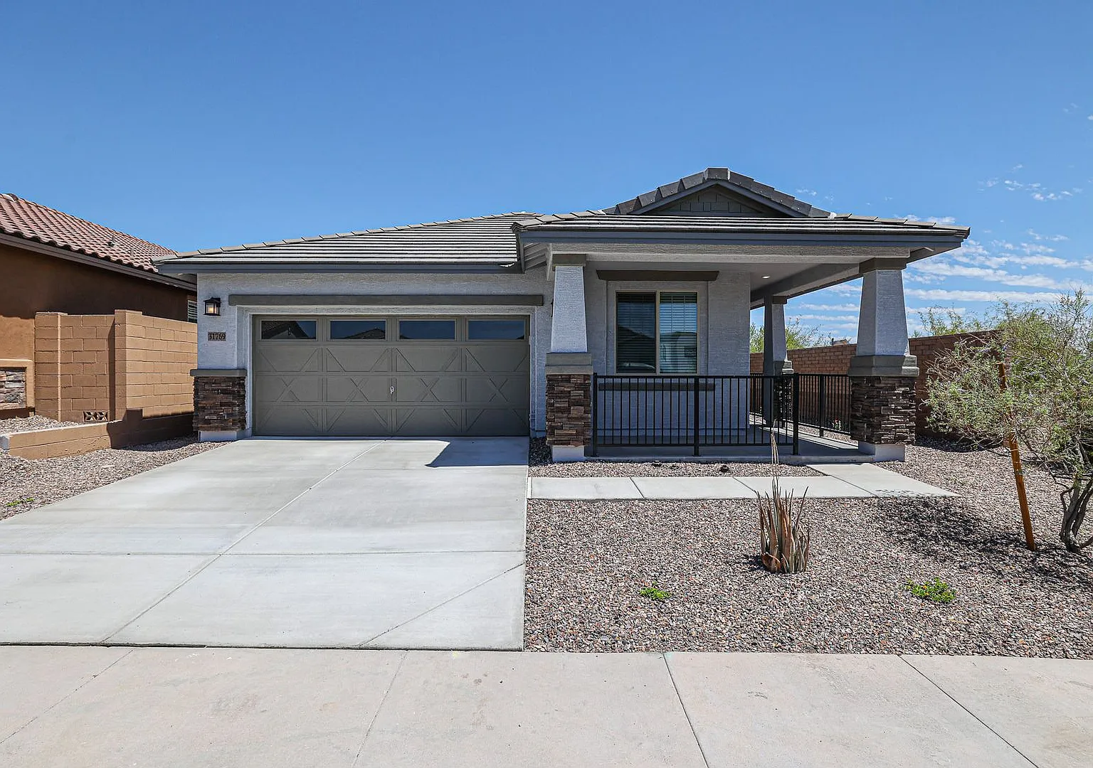 Beautiful Home In The Highly Desirable Vistancia Community Of Peoria - Half Month Free! — Photo 1