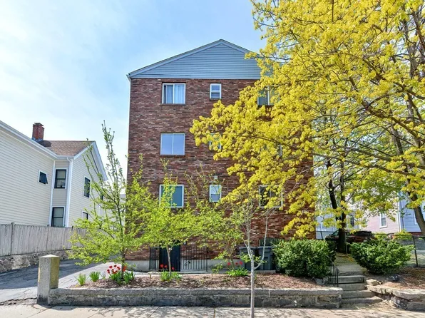 110 Pearl St APT 2, Somerville, MA 02145
