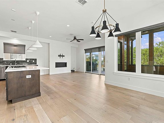 3rd image of 5006 Pecan Springs Rd #7