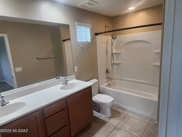 5781 S Cedar Ridge Rd — Photo 10