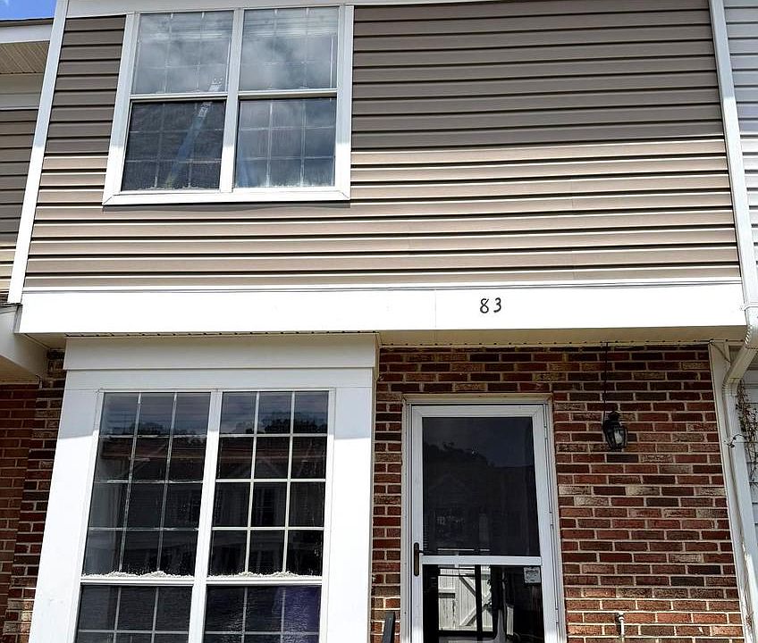 1st image of 83 Sudbury Sq