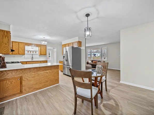 1272 Taylor Town Rd, White Bluff, TN 37187