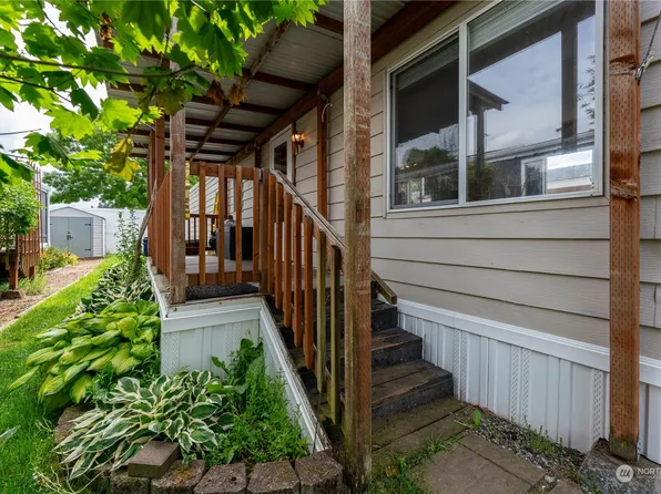 210 37th Street SE #25, Auburn, WA 98002
