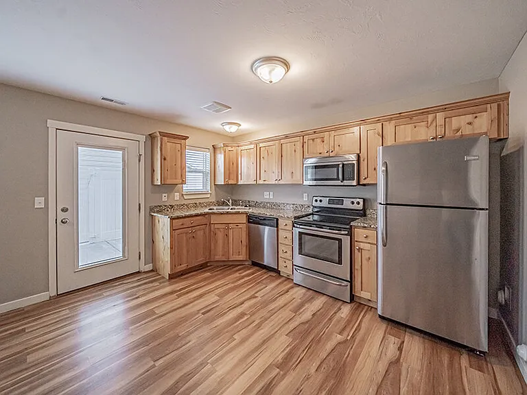 Meadowcreek Townhomes — Photo 17