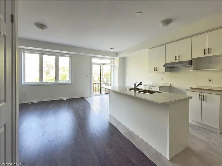 369 Starlight Ave — Photo 6
