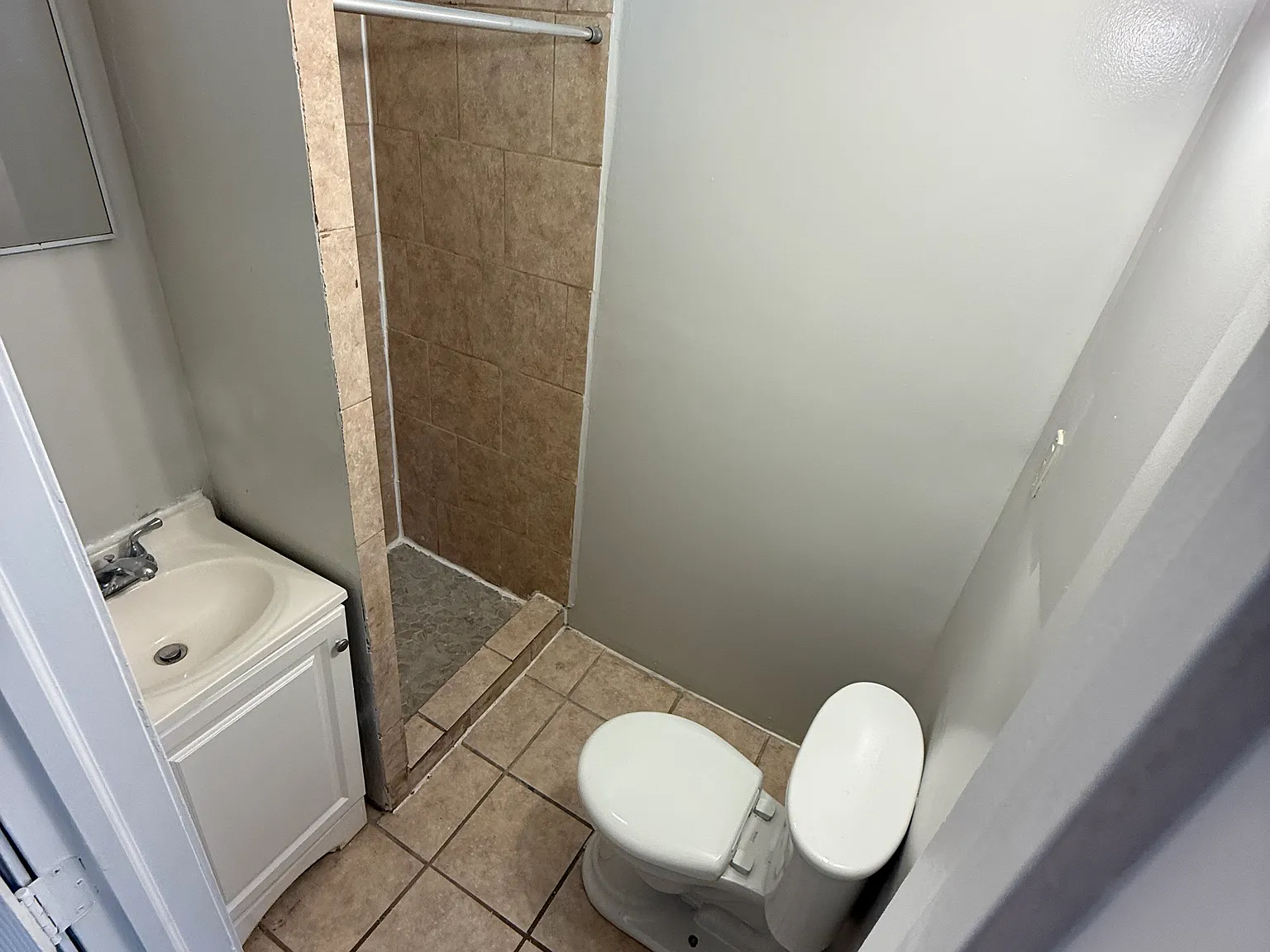 Studio, 400 sqft, $1,175 — Photo 3