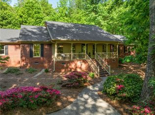 40 Bald Rock Dr, Greenville, SC 29609