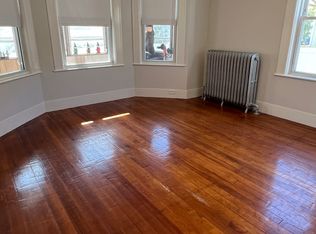60 Ocean Ave APT 1, Salem, MA 01970