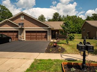 811 Club View Ln, Altoona, WI 54720