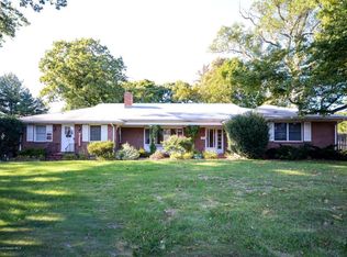 321 River Rd, Red Bank, NJ 07701