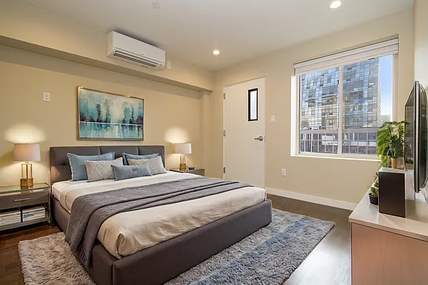 Rented by REAL New York | media 2