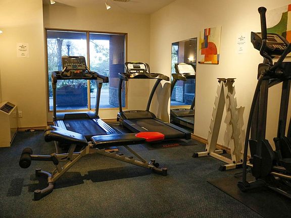 5th image of 10649 Saskatchewan Dr NW #305