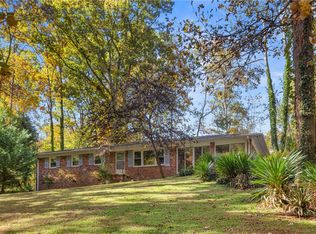 3037 Creekside Dr, Seneca, SC 29672