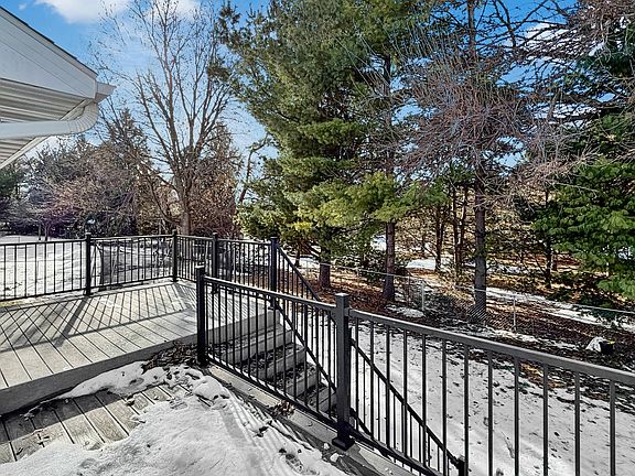 5th image of 3408 SW Goodwin St