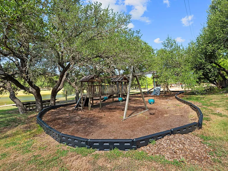 10114 Janet Loop — Photo 33