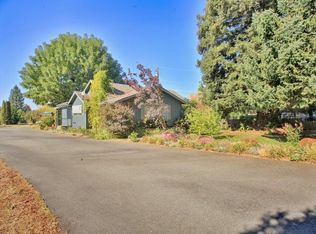 1578 Mount Baldy Rd, Grants Pass, OR 97527