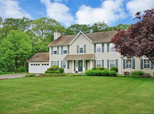 661 Booth Hill Rd, Trumbull, CT 06611