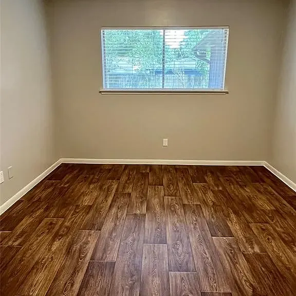 210 Black Forest Dr — Photo 15
