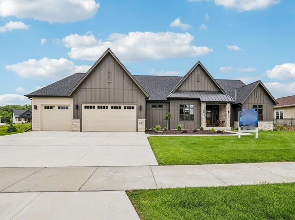1417 Serenity Ct, Sun Prairie, WI 53590