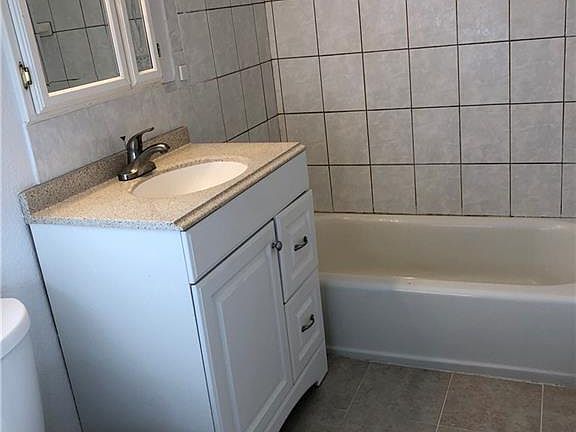 5th image of 172 S John St #172