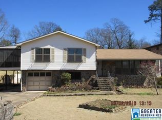 516 Fair Oaks Dr, Fairfield, AL 35064