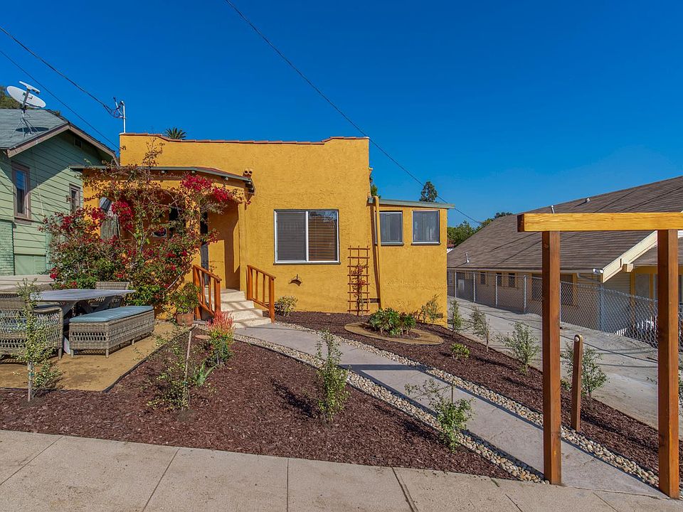 1st image of 2223 Oak Glen Pl