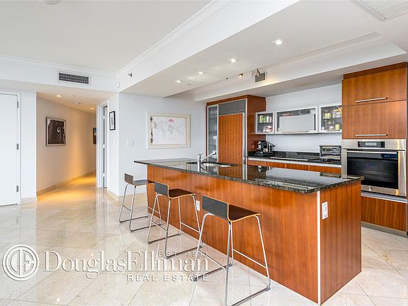 4th image of 17201 Collins Ave APT 1904