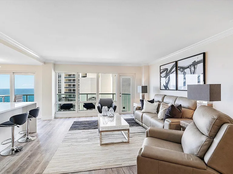 3400 Galt Ocean Dr #1906S — Photo 3