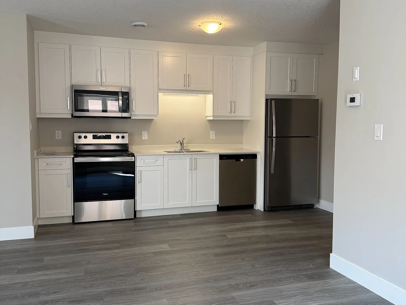 2 bed, $1,950 — Photo 4