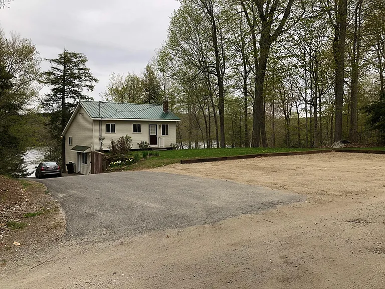 88 Maple Ridge Dr — Photo 3