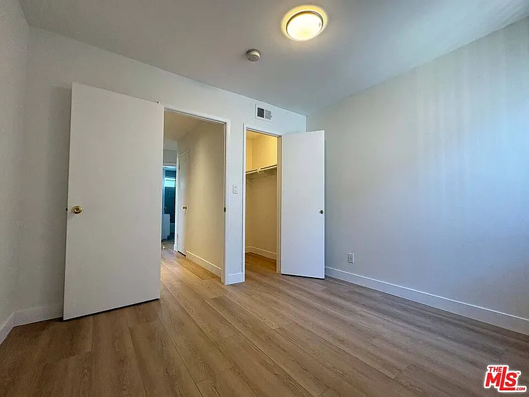 870 Figueroa Ter #1 — Photo 24