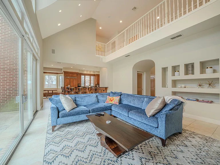 3 Lakeside Dr — Photo 15