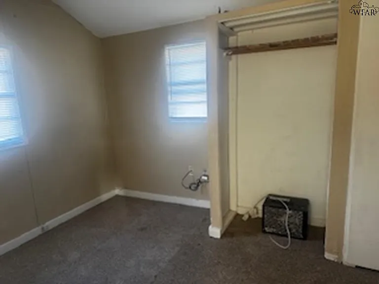 1638 Lucile Ave — Photo 6