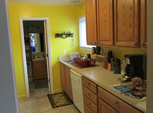 32467 Lenawee St, Westland, MI 48186
