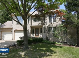 9 Spruce Ct, Lemont, IL 60439