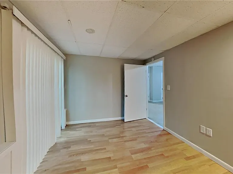 4094 Maxanne Dr NW — Photo 5