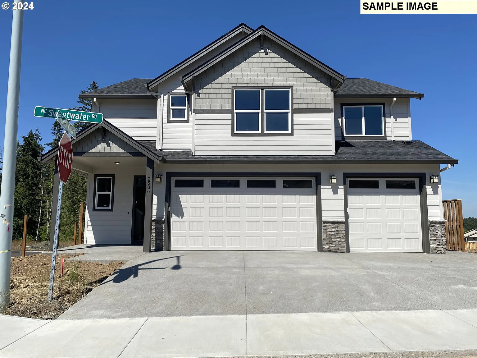 2528 NE Sweetwater Rd photo 1