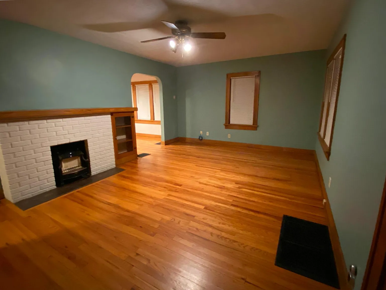 2 bed, 1048 sqft, $1,075 — Photo 2