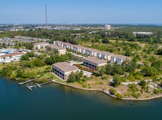 1180 Gandy Crest Dr NE, Saint Petersburg, FL 33702