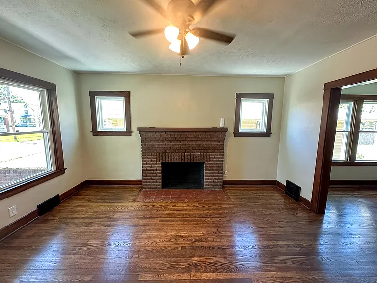 840 W Indianola Ave #1 — Photo 6