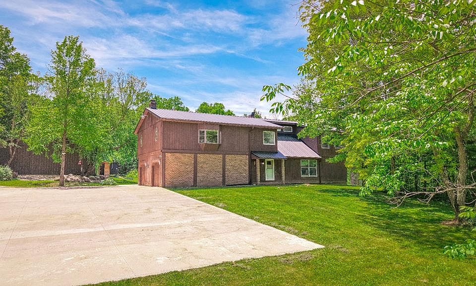 1st image of 3017 Springmill Rd W