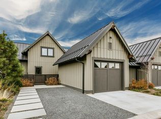 19368 Blue Bucket Ln, Bend, OR 97702