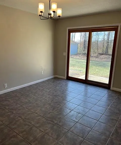 8221 Oxford Dr — Photo 11