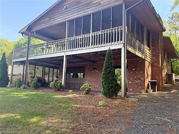 5th image of 1438 Beckner Rd