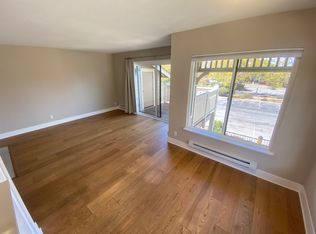 200 Shoreline Ct, Richmond, CA 94804