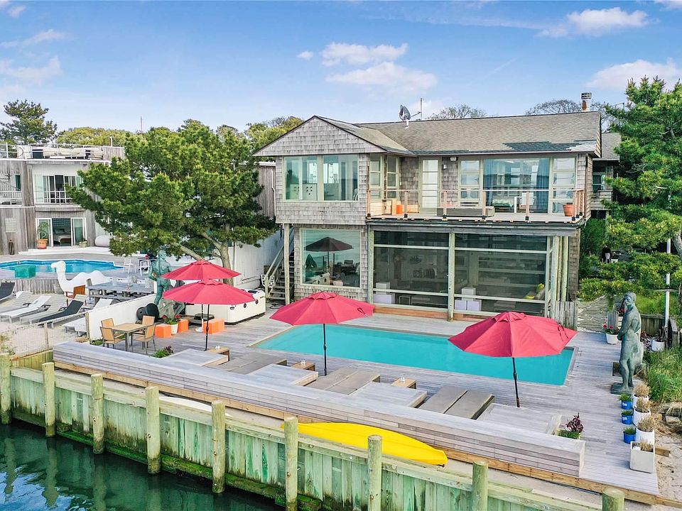 1st image of 72 Bay Walk