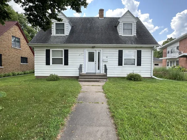 217 Lake St, Eau Claire, WI 54703