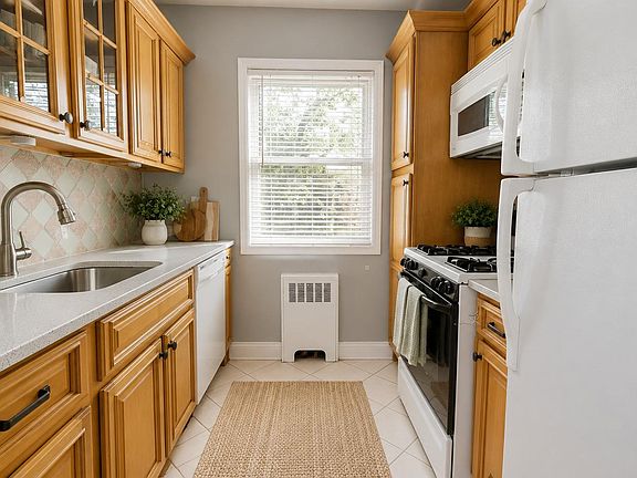 5th image of 196-43 Dunton Avenue #2C