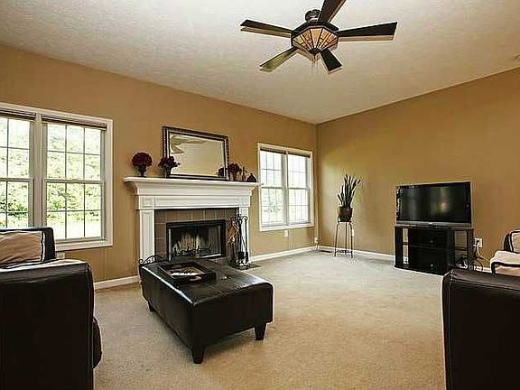 5th image of 14925 Annabel Ct